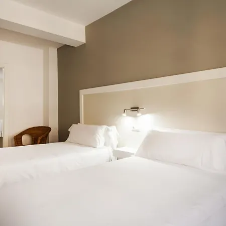 Hospedium H Cabo Sport Guest house