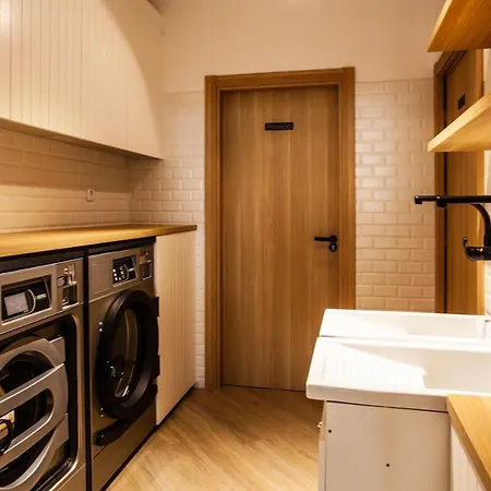 Hospedium H Cabo Sport 菲尼斯特雷