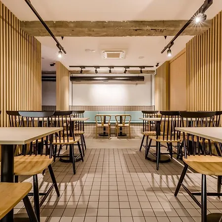 Hospedium H Cabo Sport 招待所 3*