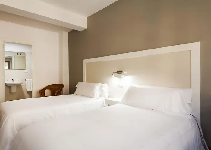 Hospedium H Cabo Sport Guest house